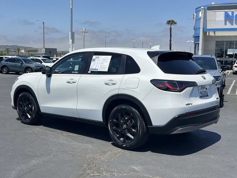 Used 2024 Honda HR-V Sport image 3