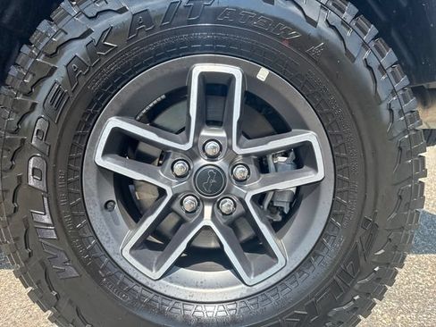 Used 2026 Jeep Gladiator Mojave AWD/4WD image 15
