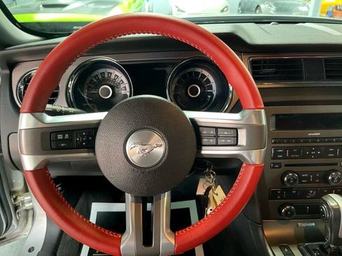 Used 2013 Ford Mustang GT Premium image 28