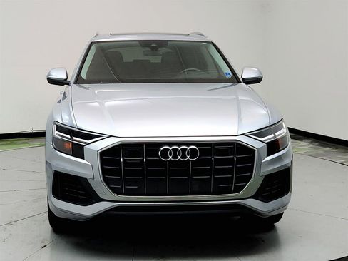 Used 2019 Audi Q8 Premium Plus w/ Premium Plus image 2