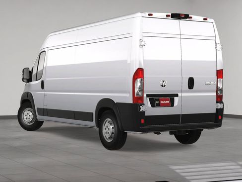 New 2025 RAM ProMaster 2500 w/ Premium Convenience Group image 4