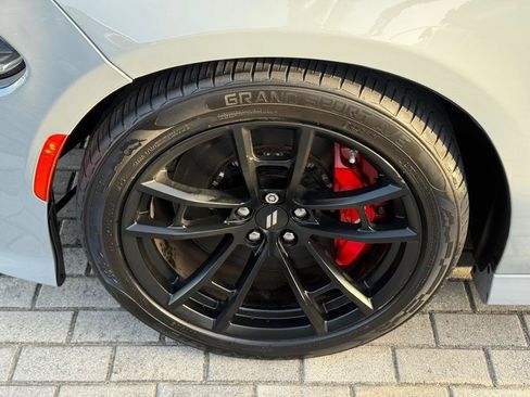 Used 2022 Dodge Charger Scat Pack w/ Dynamics Package RWD image 39