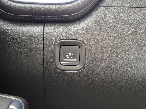 Used 2022 GMC Sierra 2500 Denali image 21