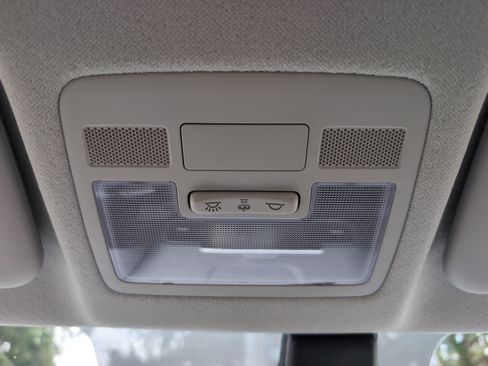 Used 2026 Hyundai Venue SEL FWD image 39
