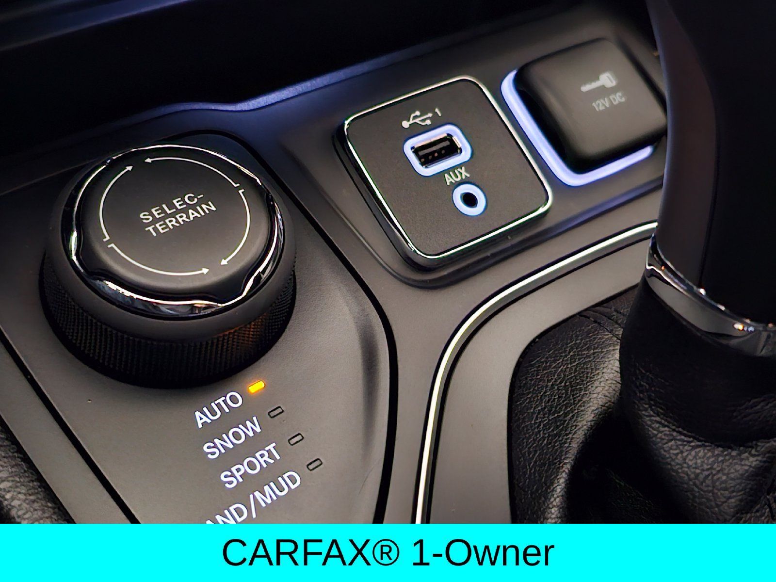 Used 2020 Jeep Cherokee Latitude Plus w/ Comfort/Convenience Group AWD/4WD image 16