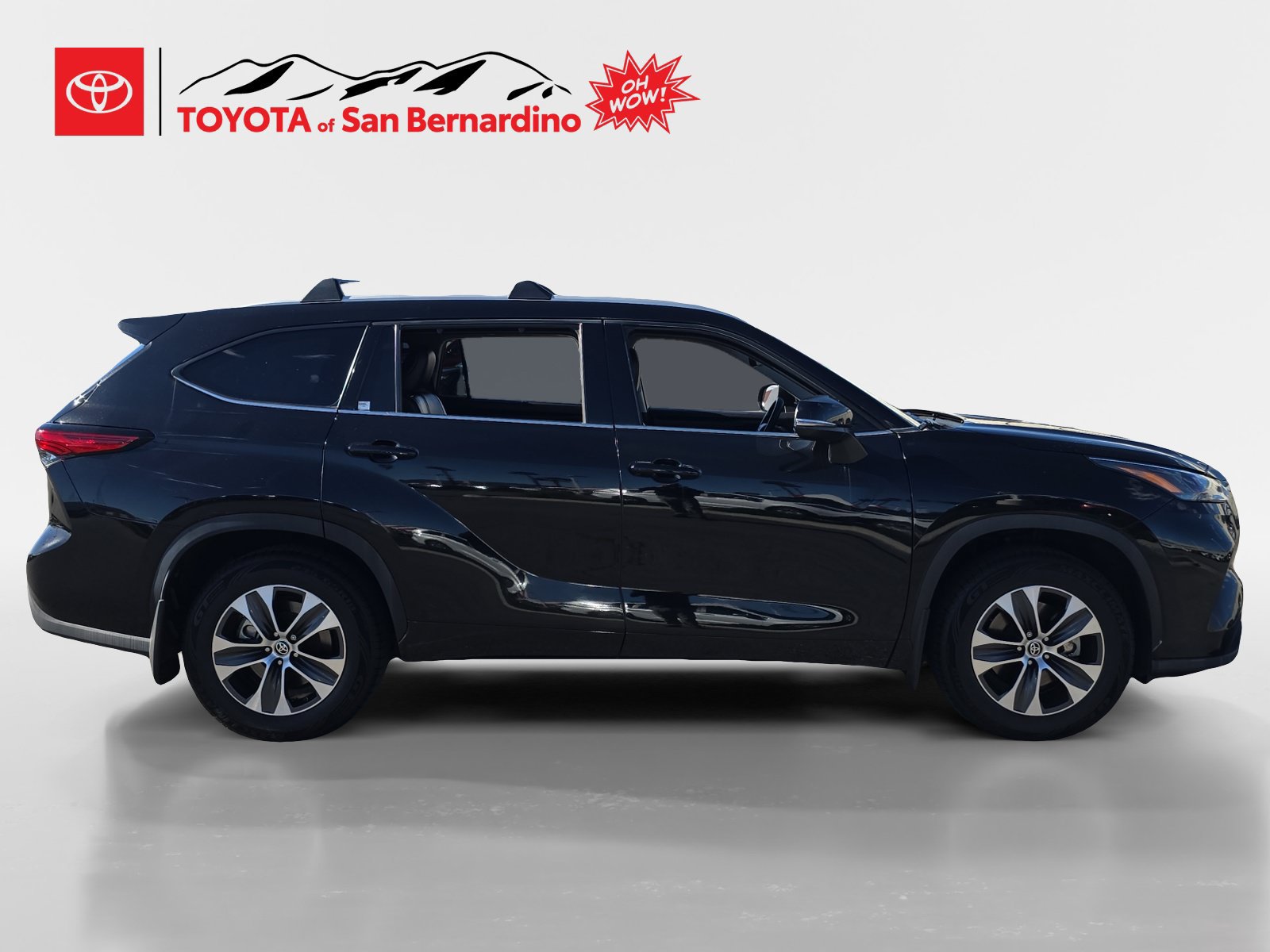 Used 2022 Toyota Highlander XLE FWD image 6