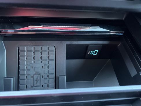 New 2026 Ford F250 Lariat w/ Chrome Package image 17