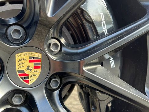 Used 2024 Porsche Macan GTS image 10