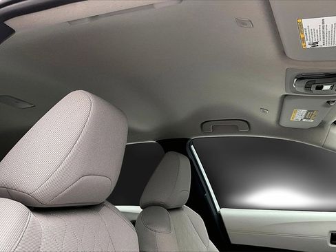 New 2026 Toyota Corolla Cross L image 21