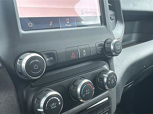 New 2023 RAM 3500 Tradesman w/ Chrome Appearance Group image 31