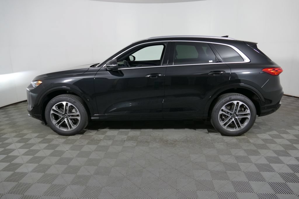 Certified 2025 Audi Q5 Premium w/ Convenience Package AWD/4WD image 6