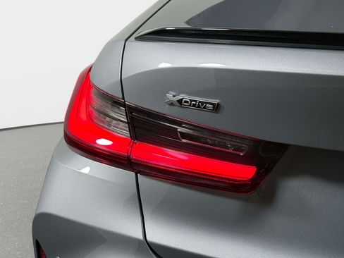 Used 2023 BMW M3 Competition w/ Executive Package AWD/4WD image 9