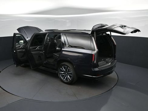 Used 2022 Cadillac Escalade Sport w/ Touring Package AWD/4WD image 47