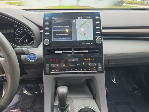 Used 2021 Toyota Avalon Limited w/ Advanced Safety Package FWD image 21