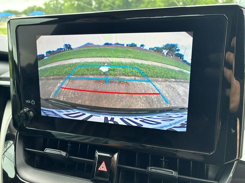 Used 2023 Toyota Corolla LE image 45