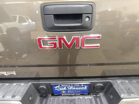 Used 2014 GMC Sierra 1500 SLT w/ Driver Alert Package AWD/4WD image 18