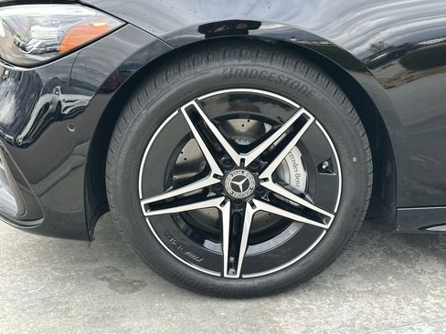 Certified 2025 Mercedes-Benz C 300 4MATIC Sedan image 11