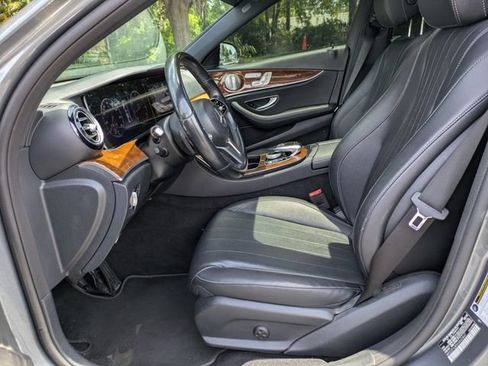 Used 2019 Mercedes-Benz E 300 image 19