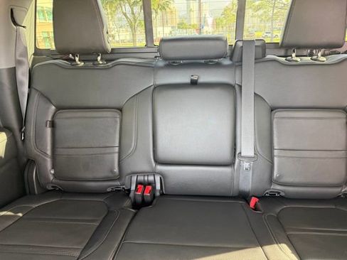 Used 2022 GMC Sierra 2500 Denali w/ Technology Package image 12