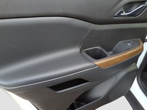 Used 2019 GMC Acadia SLE image 15