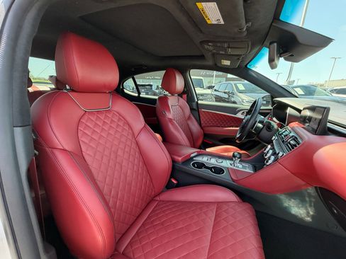 Used 2022 Genesis G70 3.3T Launch Edition RWD image 19