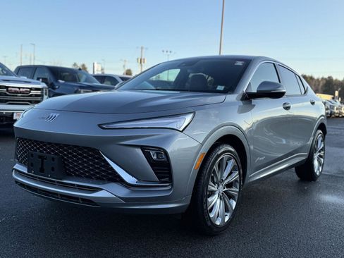 Certified 2024 Buick Envista Avenir image 9