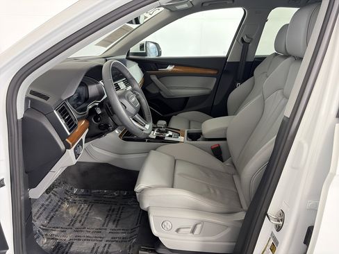Certified 2024 Audi Q5 e Premium image 6