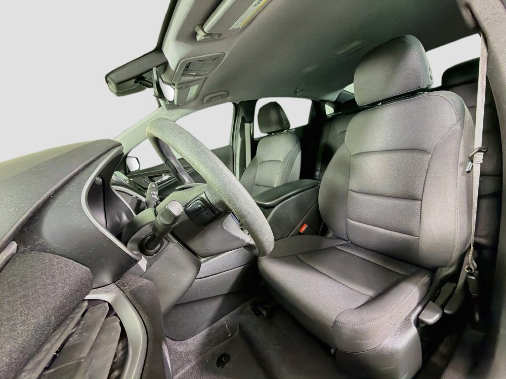 Used 2025 Chevrolet Malibu LS FWD image 14