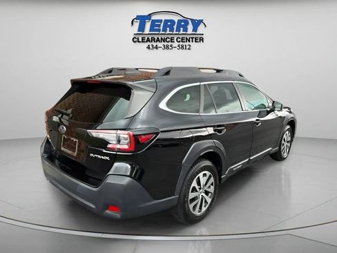 Used 2023 Subaru Outback Premium AWD/4WD image 4