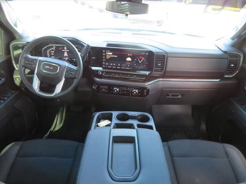 Used 2025 GMC Sierra 1500 Elevation image 14