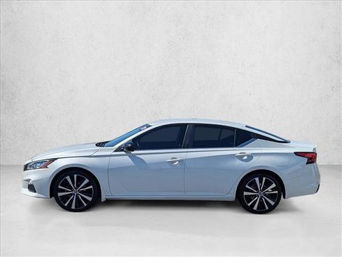 Used 2021 Nissan Altima 2.5 SR FWD image 8