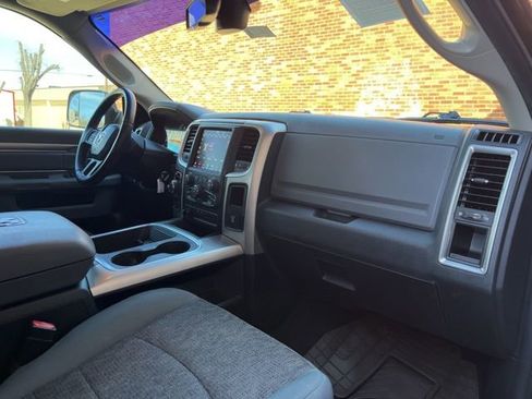 Used 2018 RAM 1500 SLT image 15