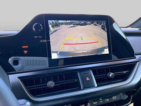 Used 2025 Lexus UX 300h FWD w/ Accessory Package (Z2) image 25