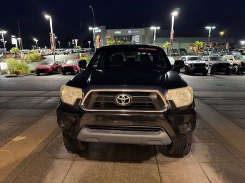Used 2012 Toyota Tacoma PreRunner w/ SR5 Pkg image 2