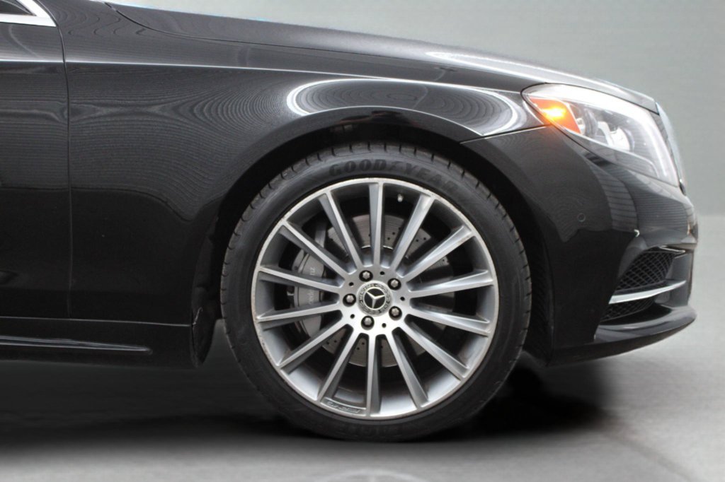 Used 2017 Mercedes-Benz S 550 Sedan image 14