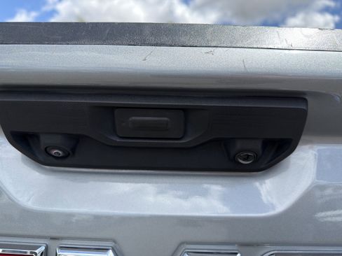 Used 2024 GMC Sierra 1500 Elevation image 15