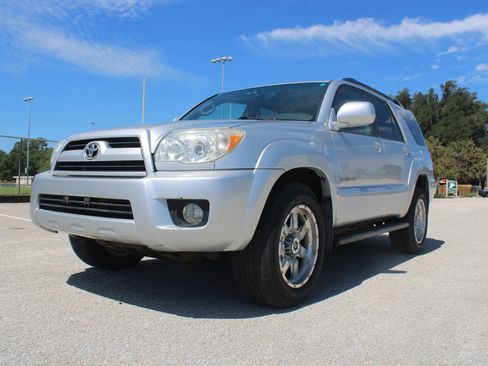 Used 2008 Toyota 4Runner Limited AWD/4WD image 4