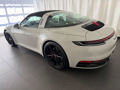 Certified 2021 Porsche 911 AWD/4WD image 3