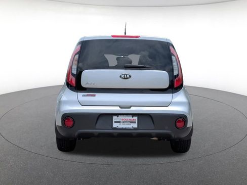 Used 2017 Kia Soul FWD image 4