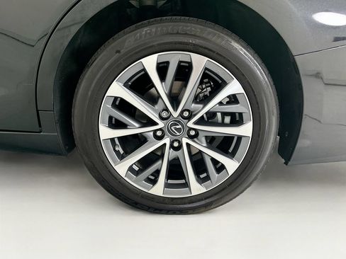 Used 2025 Lexus ES 350 w/ Accessory Package (Z2) FWD image 29