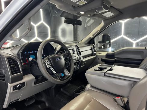 Used 2018 Ford F350 XL w/ Power Equipment Group AWD/4WD image 14