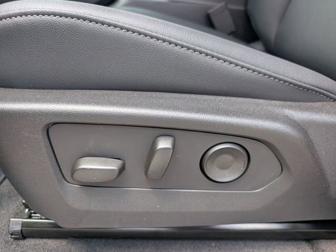 New 2026 Chevrolet Colorado LT RWD image 30