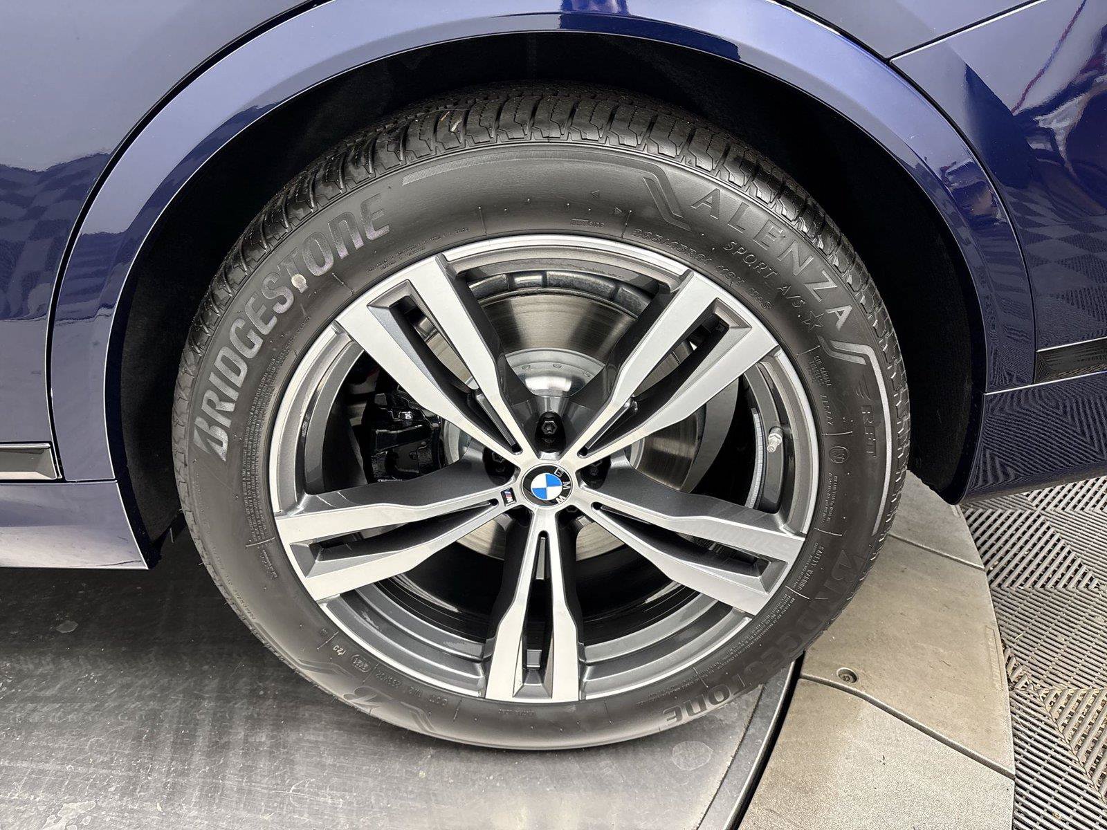 New 2027 BMW X7 xDrive40i w/ Executive Package AWD/4WD image 27