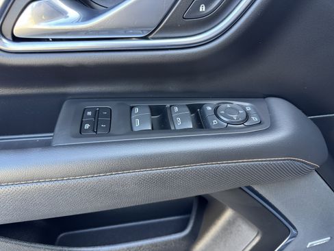 Used 2023 GMC Yukon XL AT4 w/ Max Trailering Package image 11