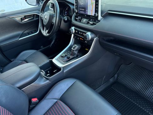 Used 2022 Toyota RAV4 XSE w/ Weather Package image 18