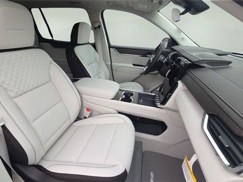 New 2026 GMC Acadia Denali w/ Super Cruise Package image 25