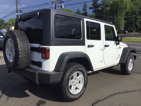 Used 2017 Jeep Wrangler Unlimited Sport w/ Quick Order Package 24S AWD/4WD image 8