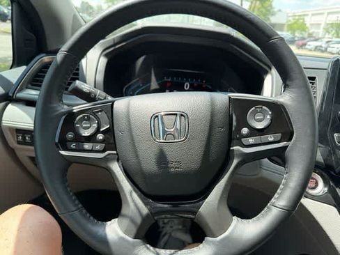 Used 2023 Honda Odyssey Elite image 16