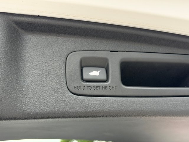 Used 2024 Honda CR-V EX-L image 17