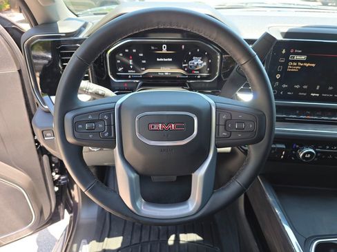 Used 2025 GMC Sierra 3500 SLT w/ SLT Convenience Package AWD/4WD image 26